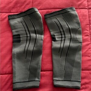 Gray Compression Knee Sleeves
